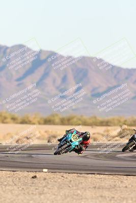 media/Dec-07-2025-CVMA (Sun) [[3e7d2de5dc]]/Race 18-Formula Twins-Formula 40 UL/